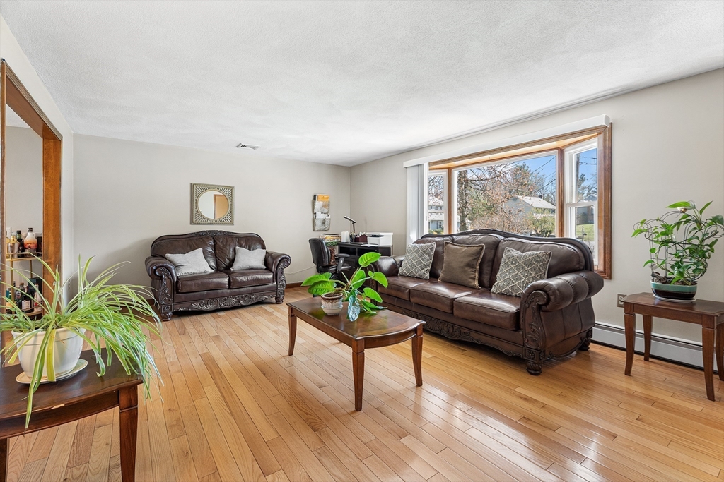 95 Evergreen Road Tewksbury, MA 01876 - Photo 13 of 31 Gallery Image 13