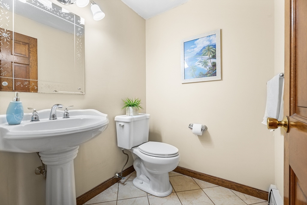 95 Evergreen Road Tewksbury, MA 01876 - Photo 14 of 31 Gallery Image 14