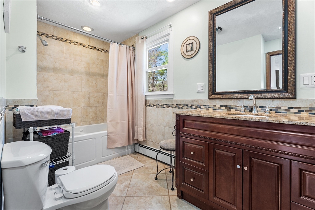95 Evergreen Road Tewksbury, MA 01876 - Photo 17 of 31 Gallery Image 17