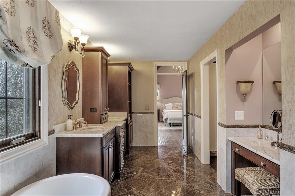 813 Mt Pleasant Road Mars, PA 16046 - Photo 14 of 25 Gallery Image 14