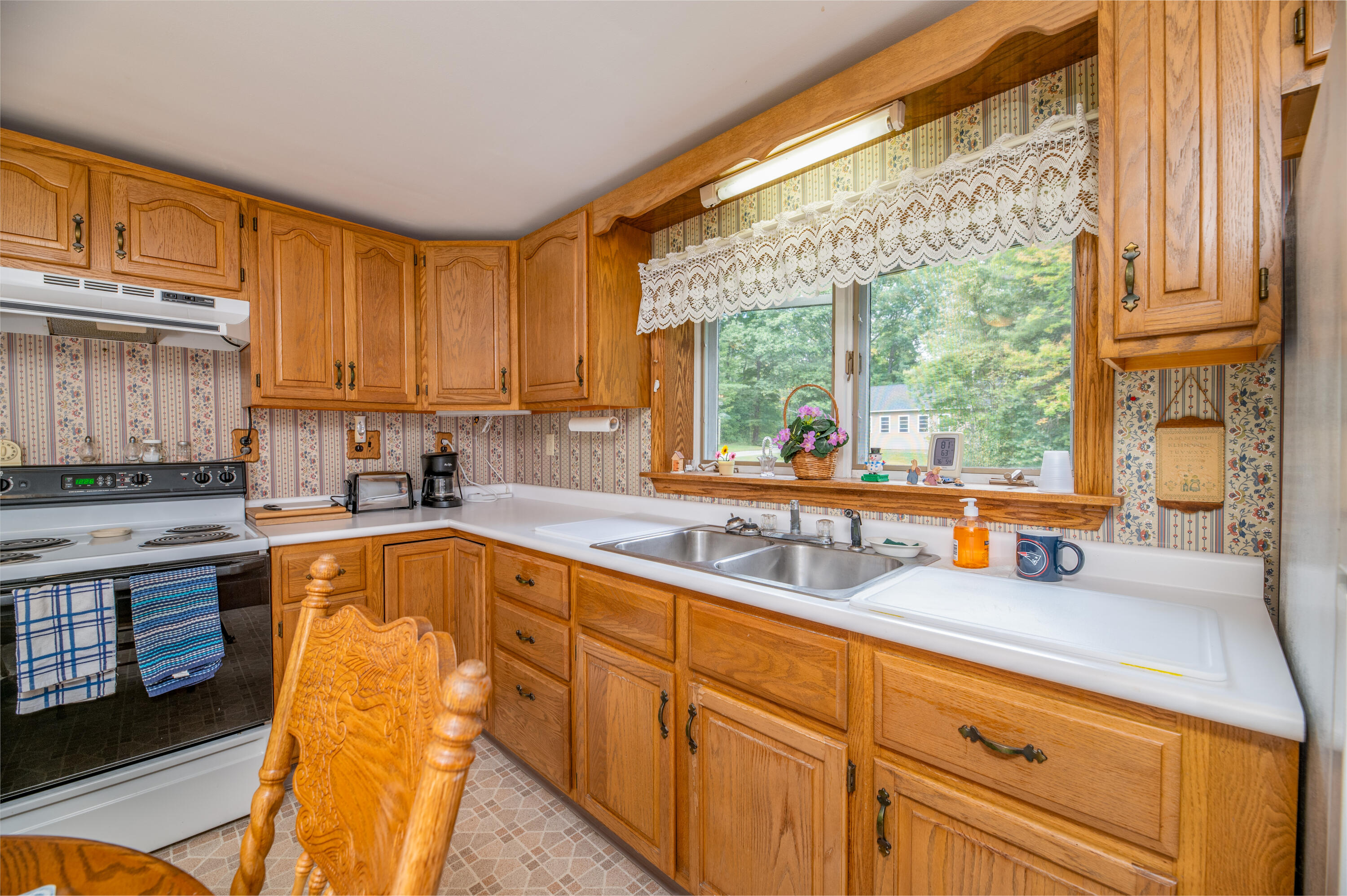321 Range Road Dover-Foxcroft, ME 04426 - Photo 13 of 39 Interior11