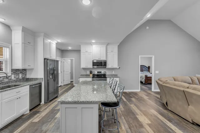 $389,500 | 116 Kasen Lane, Summertown, TN 38483