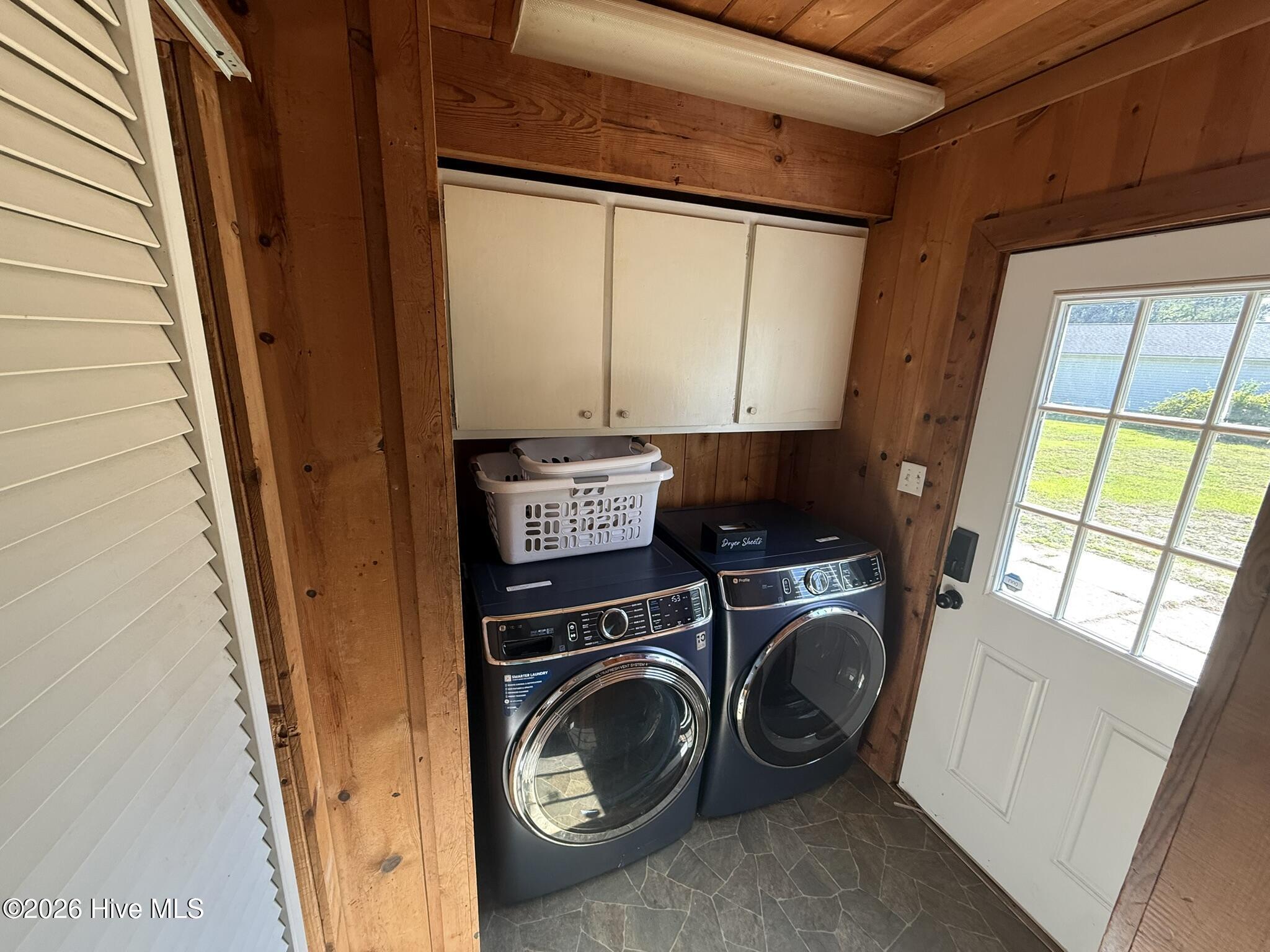 115 Gumberry Road Ayden, NC 28513 - Photo 16 of 22 Laundry room