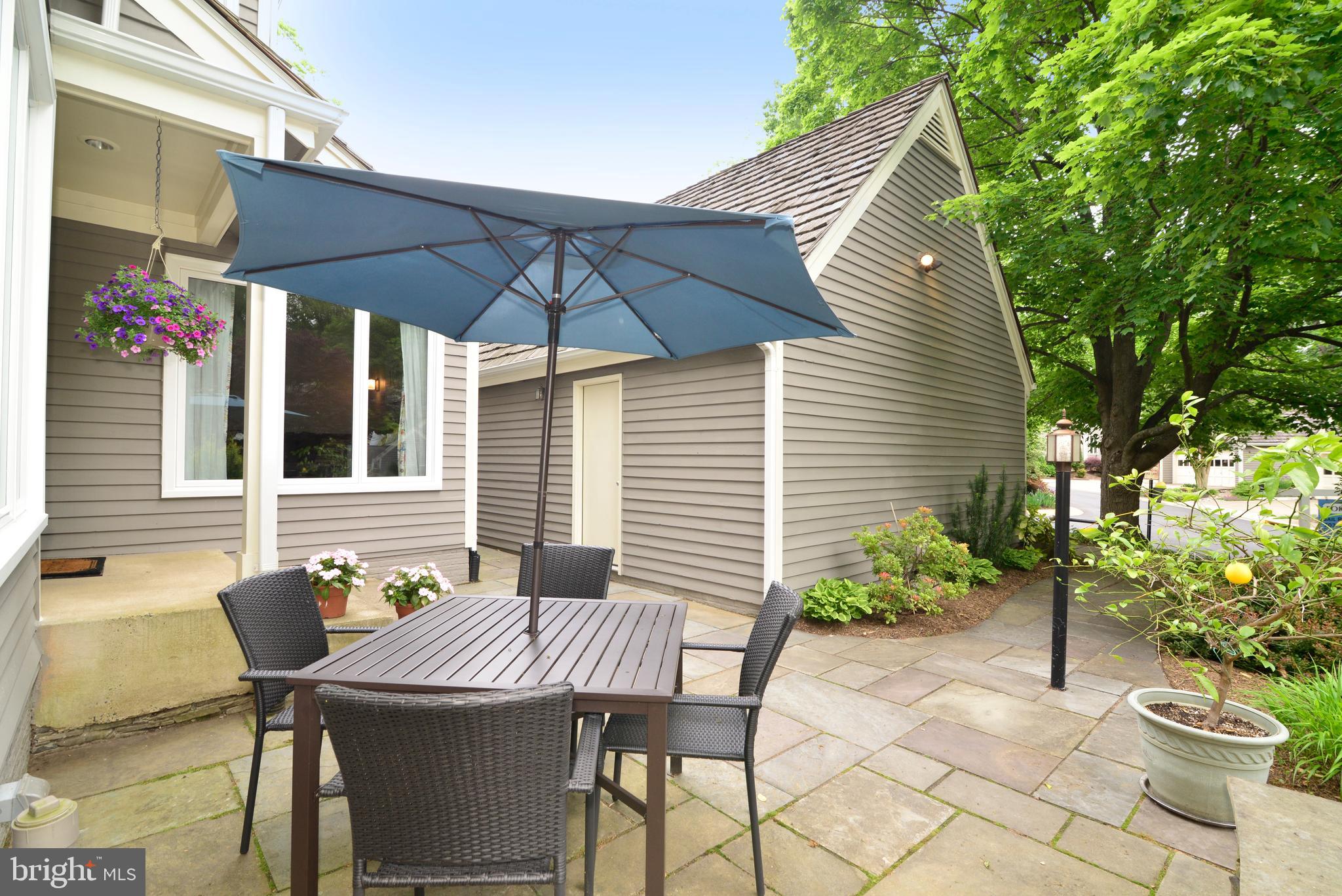11609 Chapel Cross Way Reston, VA 20194 - Photo 29 of 32 Cozy Private Patio in Front/Side of Home.