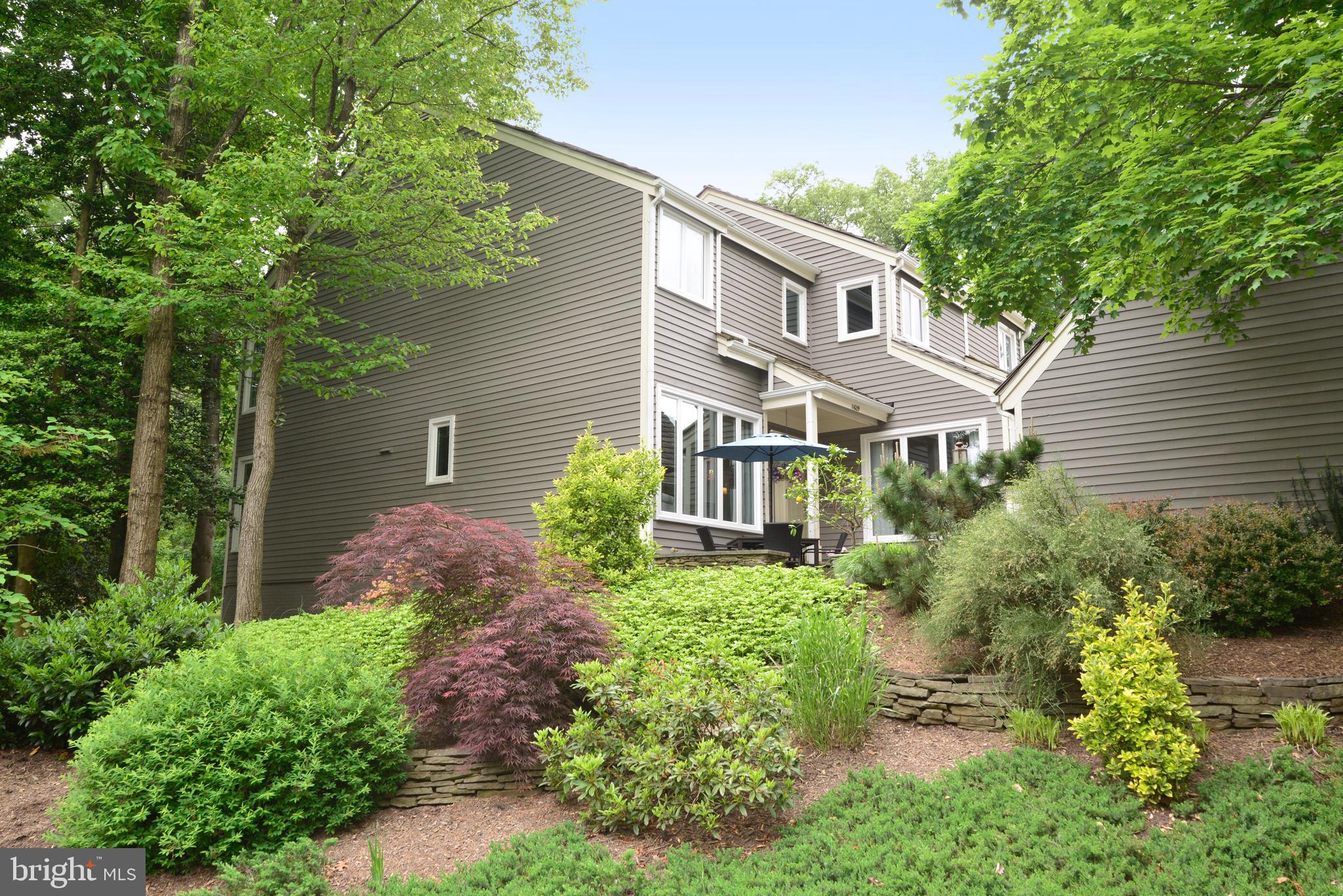 11609 Chapel Cross Way Reston, VA 20194 - Photo 30 of 32 Professionally Landscaped.