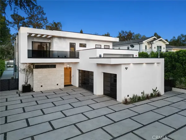 $27,500 | 5702 Melvin Avenue, Tarzana, CA 91356