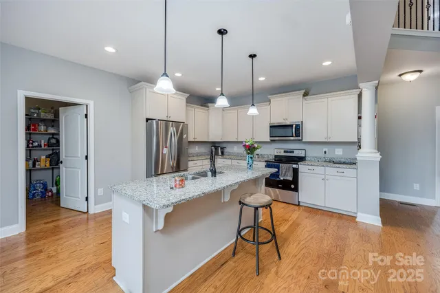 $550,000 | 5241 Knopf Drive, Great Falls, SC 29055