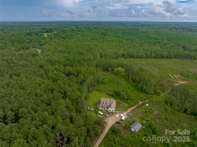 $550,000 | 5241 Knopf Drive, Great Falls, SC 29055