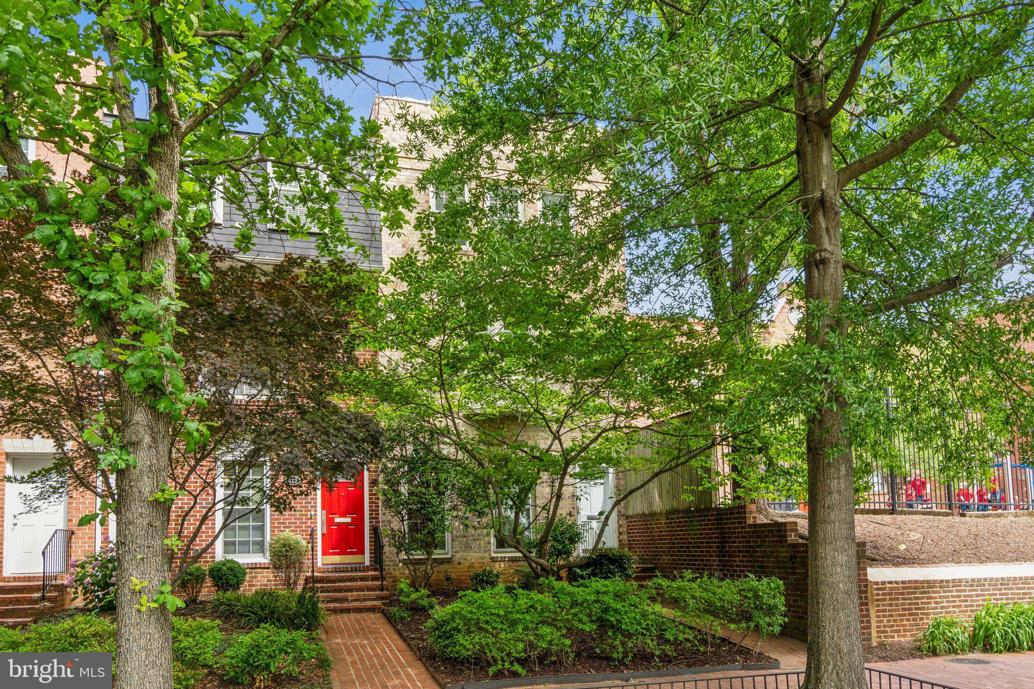 414 3rd Street Southeast Washington, DC 20003 - Photo 33 of 48 414 3rd St