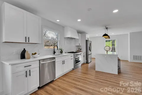 $1,200,000 | 3200 Highview Road, Charlotte, NC 28210