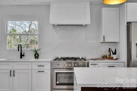 $1,200,000 | 3200 Highview Road, Charlotte, NC 28210