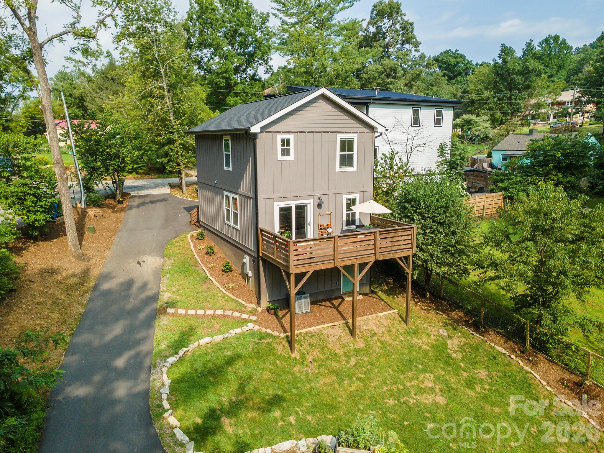 191 Chatham Road Asheville, NC 28804 - Photo 4 of 41 Gallery Image 4