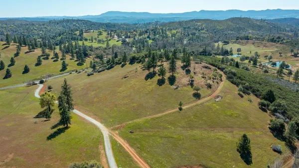 $1,350,000 | 7005 Mountain Ranch Road, Mountain Ranch, CA 95246