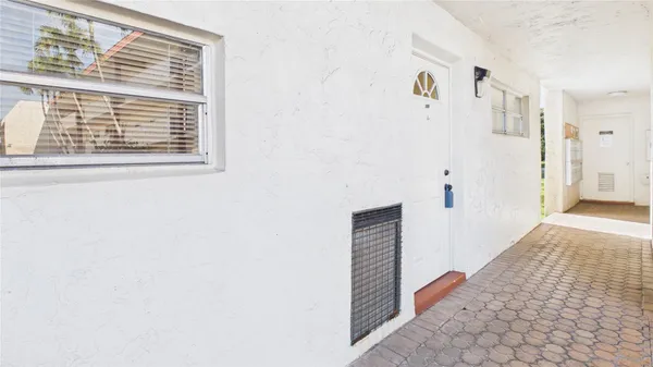 $1,700 | 381 South Hollybrook Drive, Unit 106, Pembroke Pines, FL 33025