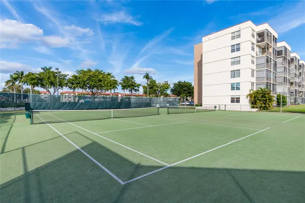 $1,700 | 381 South Hollybrook Drive, Unit 106, Pembroke Pines, FL 33025