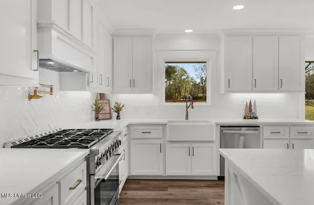 $429,000 | 125 B Barr Hill Drive, Magee, MS 39111