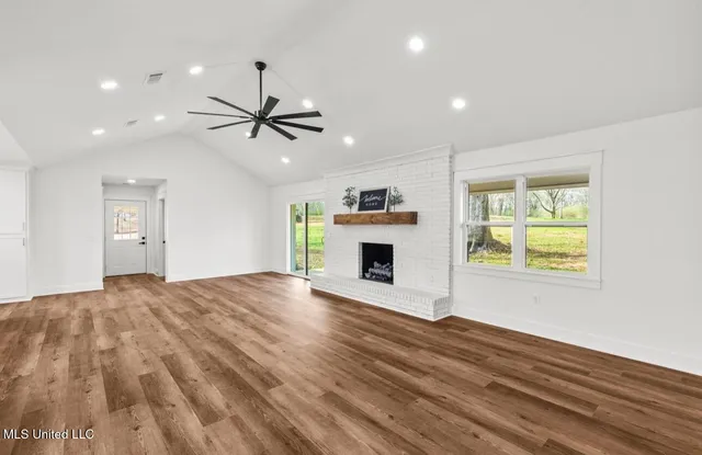 $429,000 | 125 B Barr Hill Drive, Magee, MS 39111