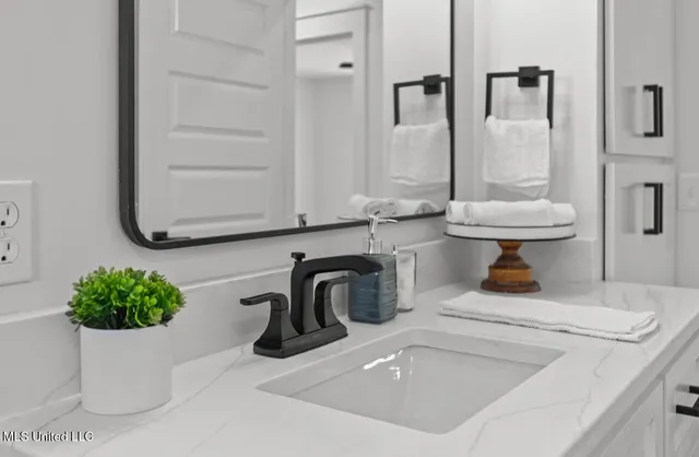 $429,000 | 125 B Barr Hill Drive, Magee, MS 39111