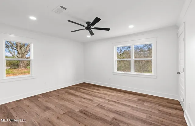 $429,000 | 125 B Barr Hill Drive, Magee, MS 39111