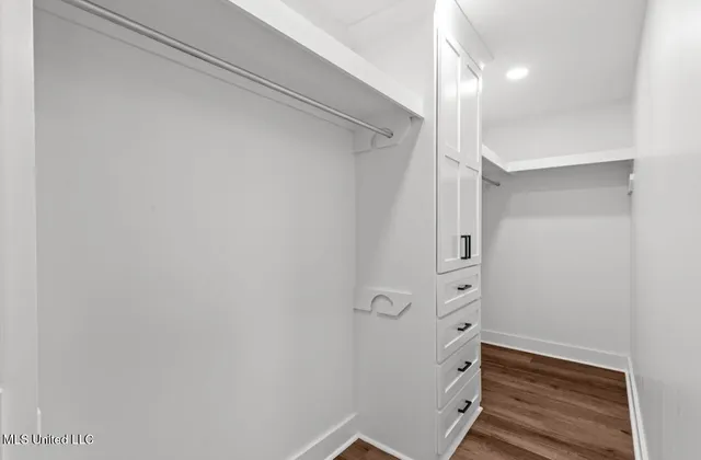 $429,000 | 125 B Barr Hill Drive, Magee, MS 39111