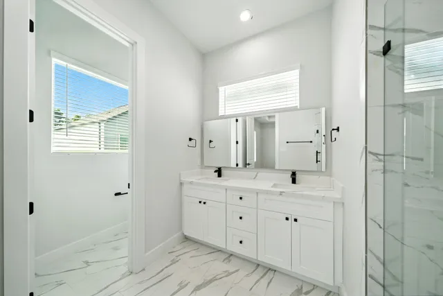 $2,988 | 2304 Hoskins Drive, Unit D, Houston, TX 77080