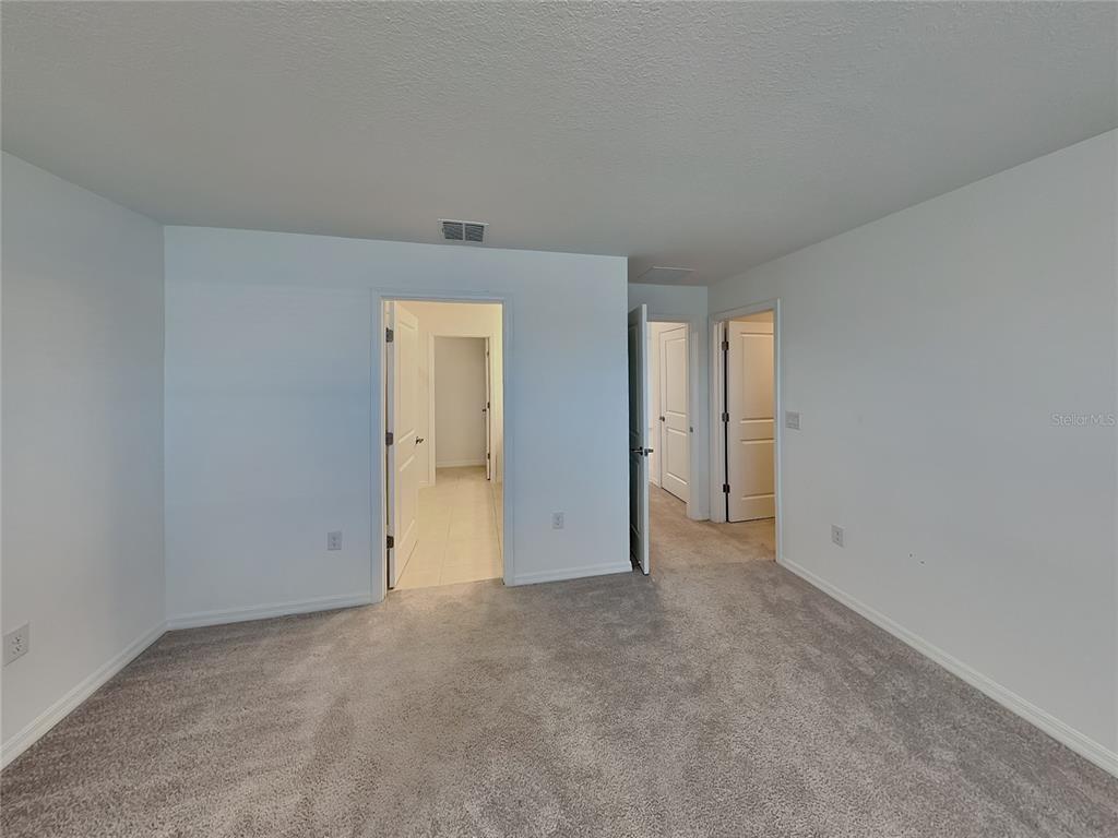 76 Citrine Loop Kissimmee, FL 34758 - Photo 6 of 22