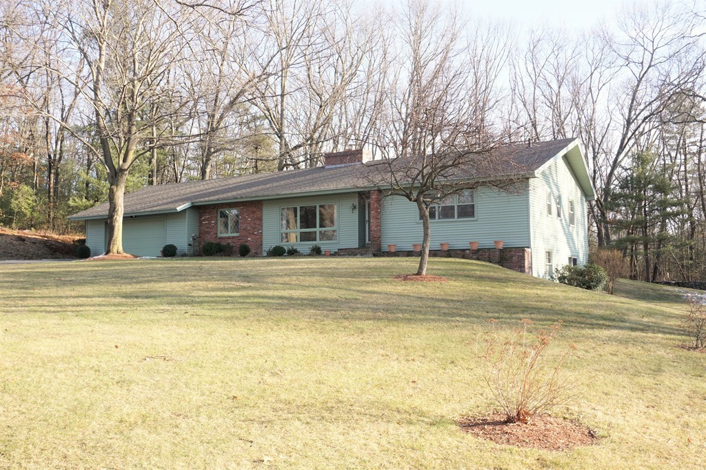 21 Hundreds Road Westborough, MA 01581 - Photo 2 of 30 Gallery Image 2