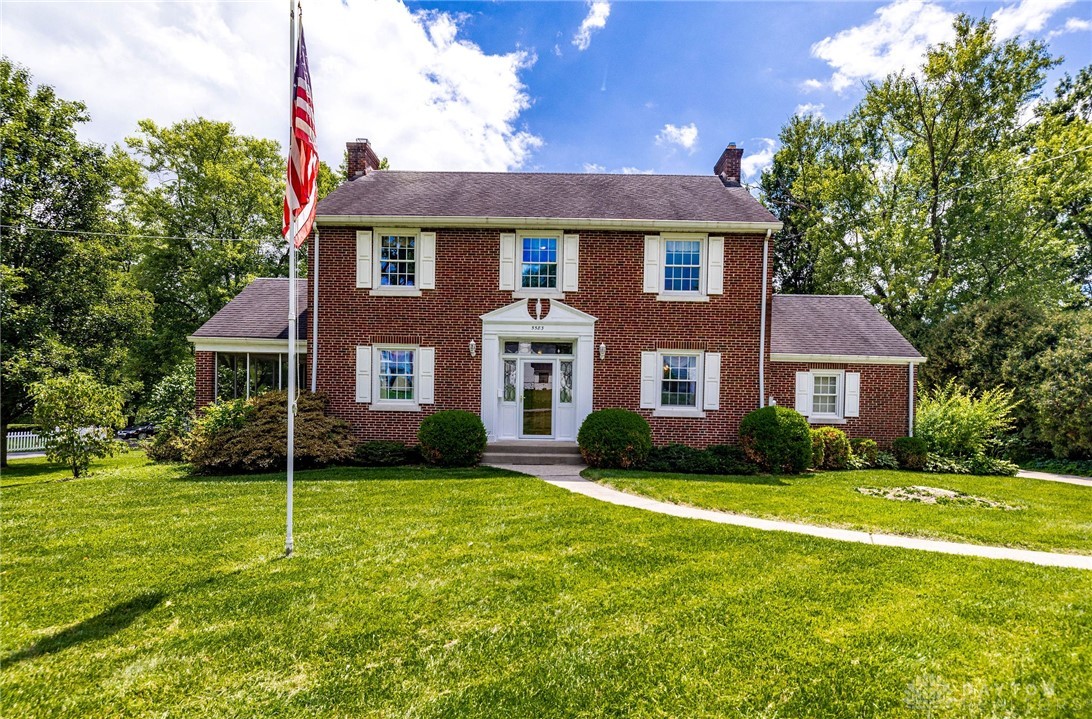 5583 Sidney Road Cincinnati, OH 45238 - Photo 1 of 46