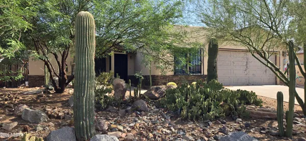 $549,900 | 2631 East Vista Drive, Phoenix, AZ 85032