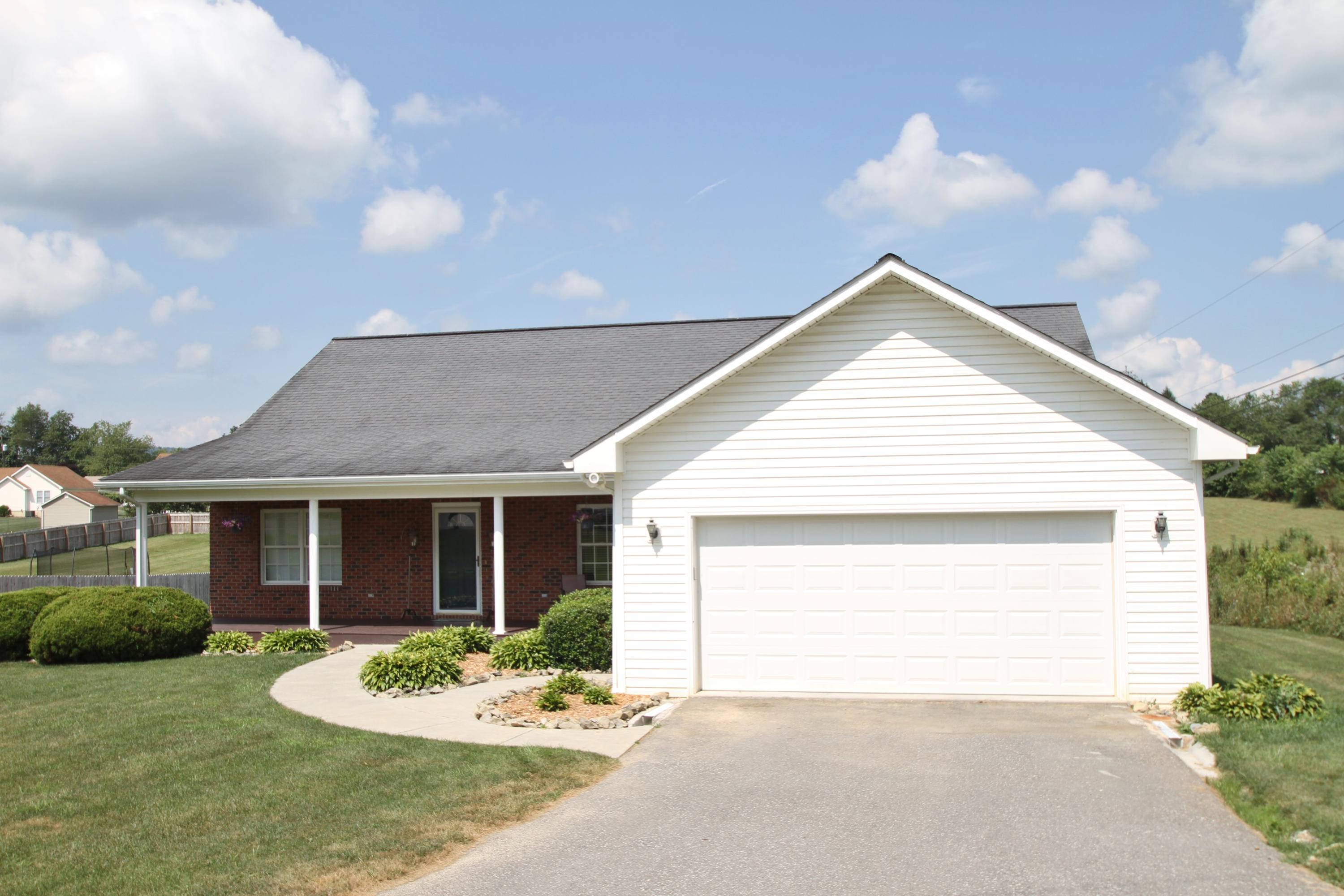 369 East Bailey Road Lewisburg, WV 24901 - Photo 4 of 29 Gallery Image 4