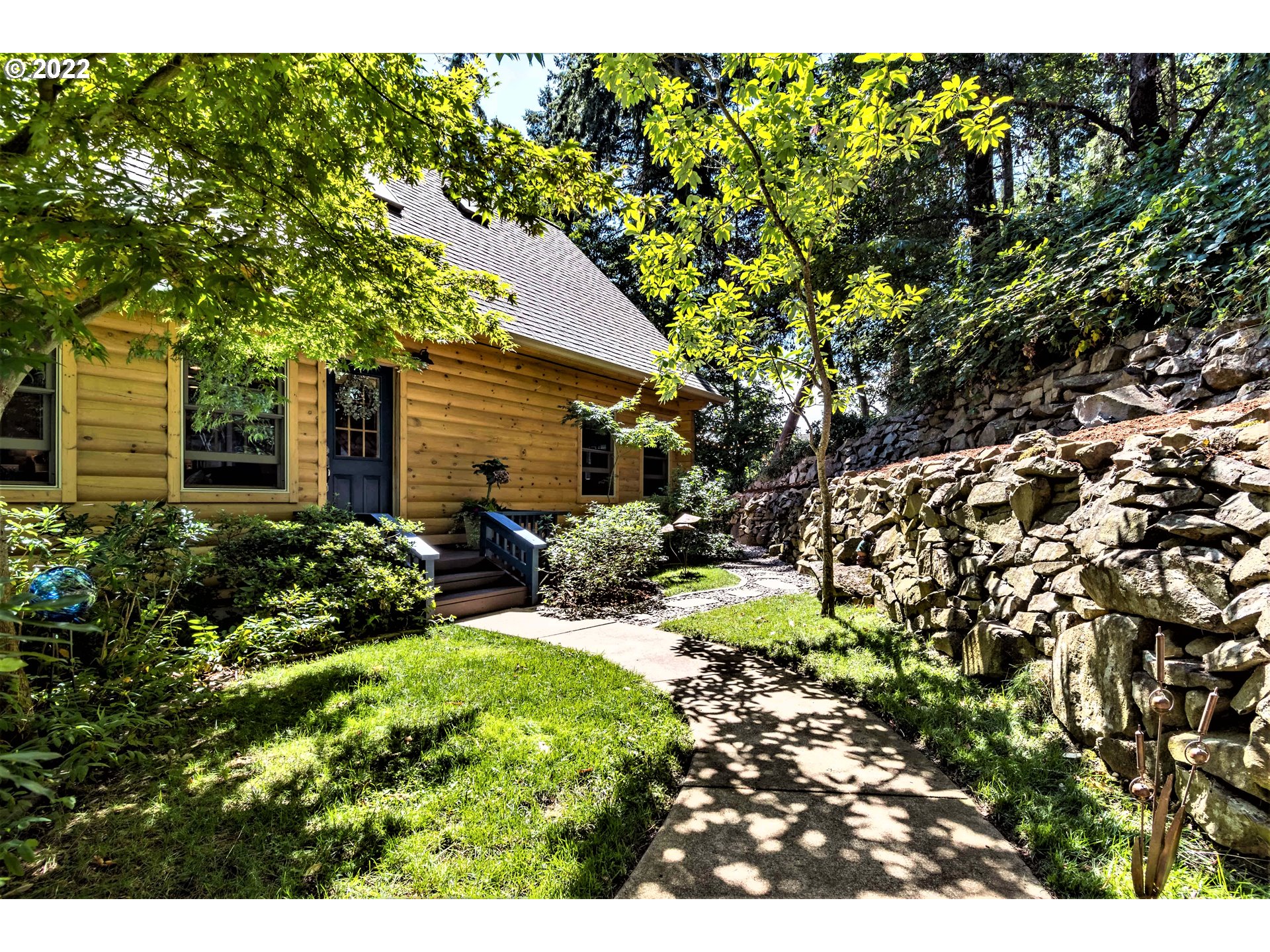 3330 Videra Drive Eugene, OR 97405 - Photo 2 of 32 a view of backyard of house with green space