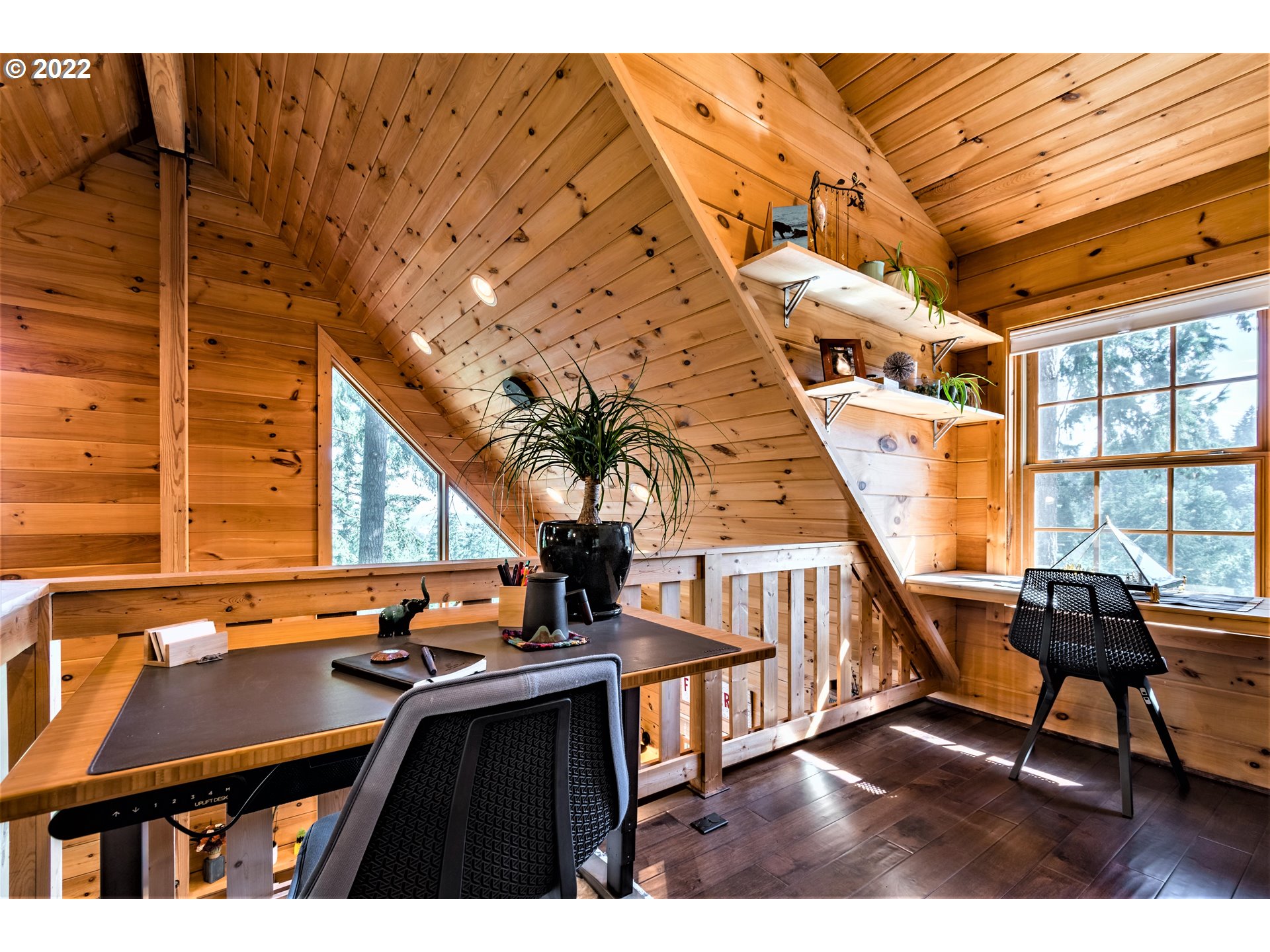 3330 Videra Drive Eugene, OR 97405 - Photo 22 of 32 a view of balcony with wooden floor and outdoor seating