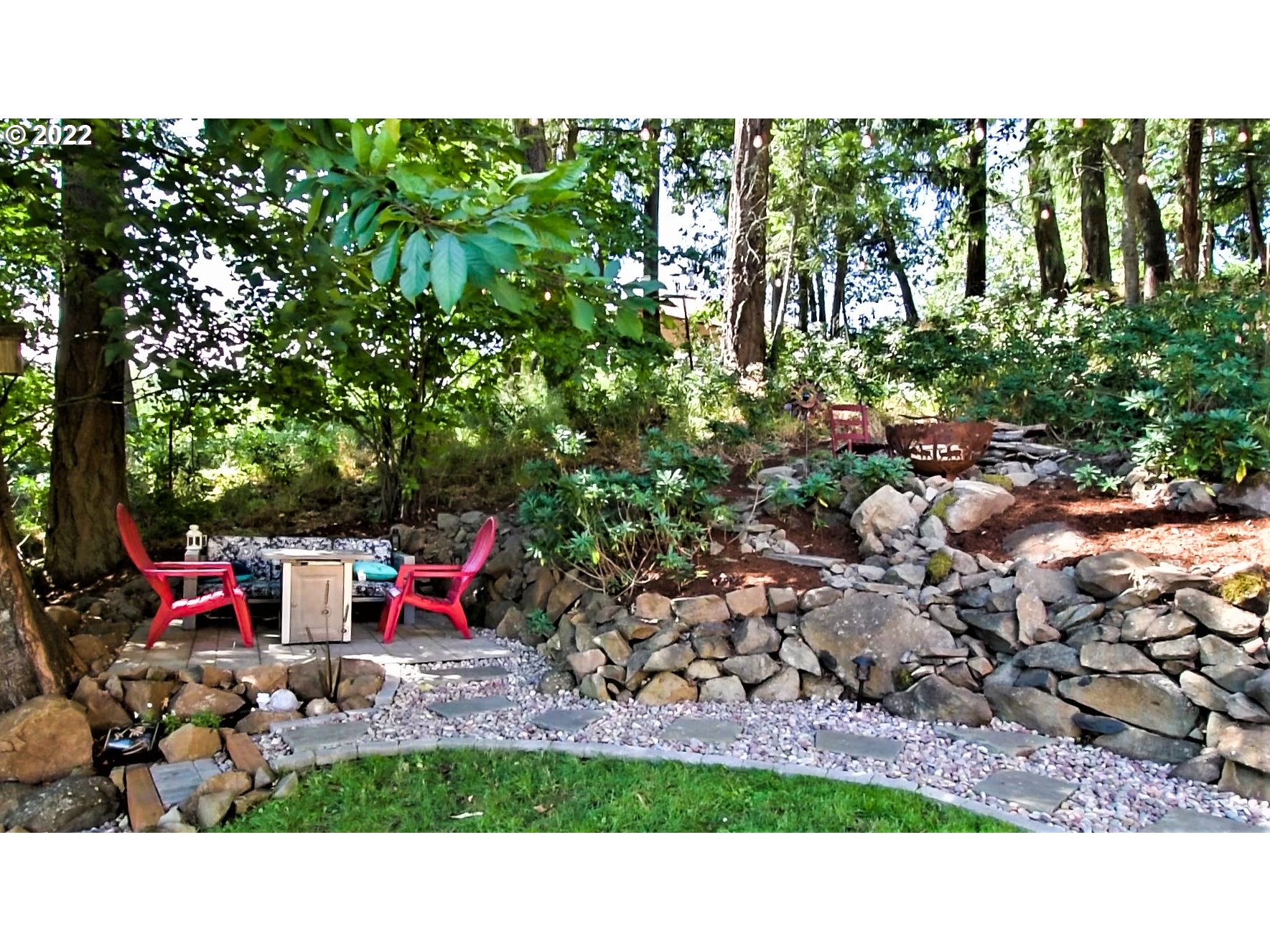 3330 Videra Drive Eugene, OR 97405 - Photo 29 of 32 a picture of street with lots of green space