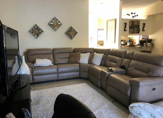 $2,700 | 51 Mayfair Lane, Boynton Beach, FL 33426