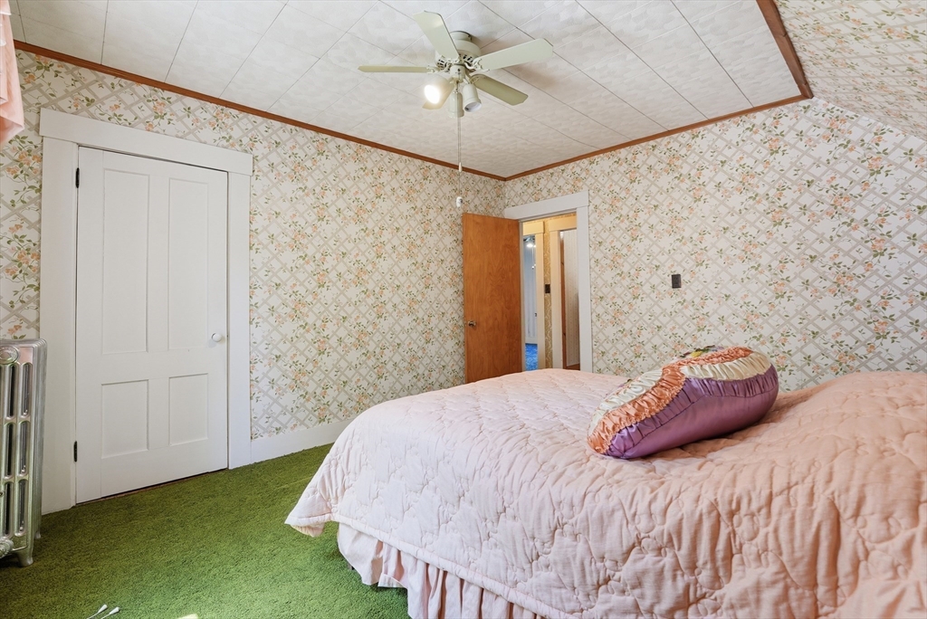 17 East Howe Street Orange, MA 01364 - Photo 21 of 34