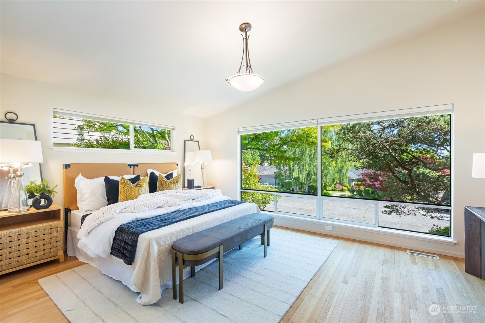 5505 Coniston Road Northeast Seattle, WA 98105 - Photo 18 of 40 Gallery Image 18