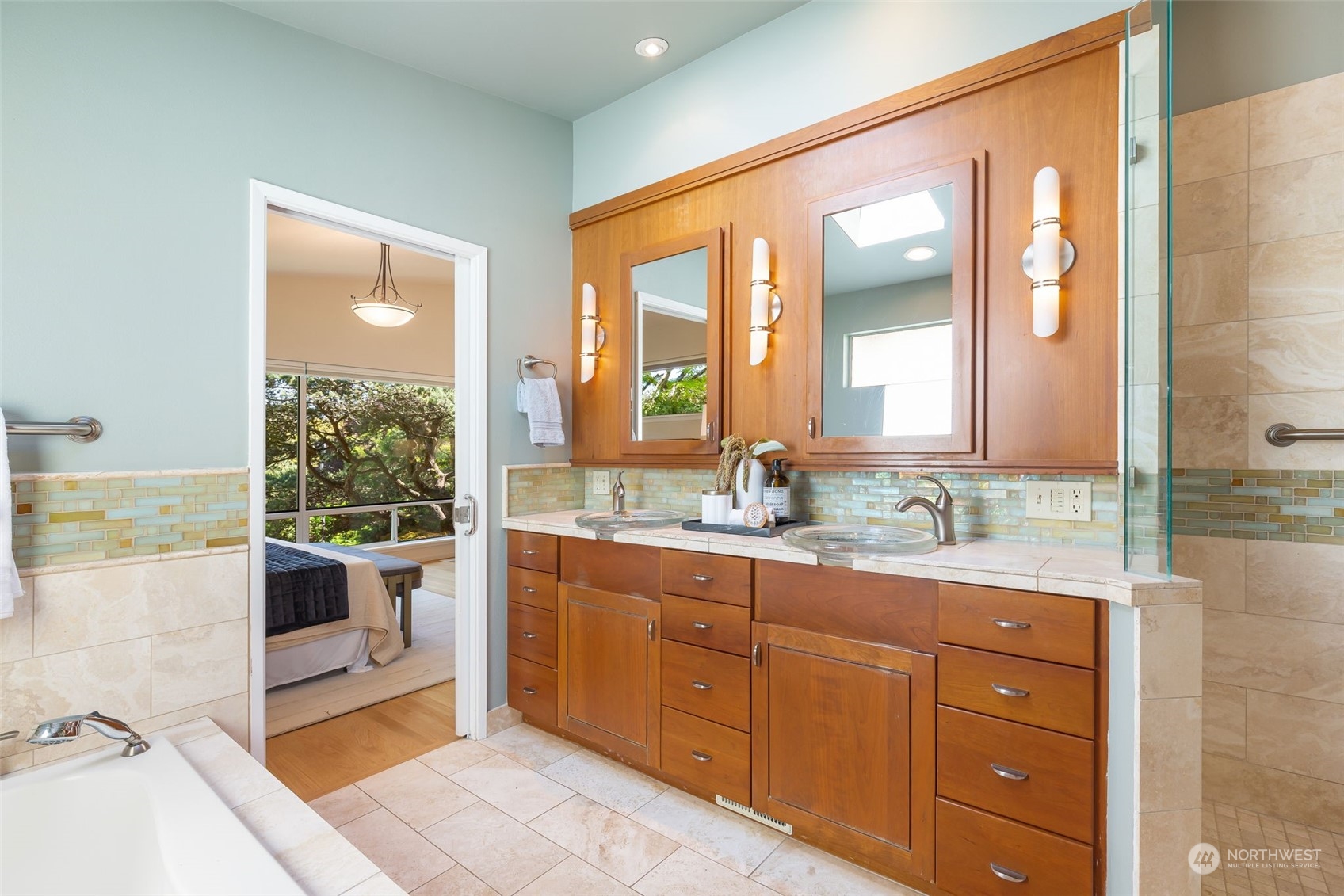 5505 Coniston Road Northeast Seattle, WA 98105 - Photo 20 of 40 Gallery Image 20
