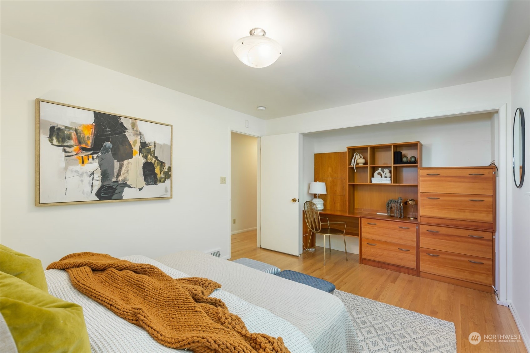 5505 Coniston Road Northeast Seattle, WA 98105 - Photo 24 of 40 Gallery Image 24