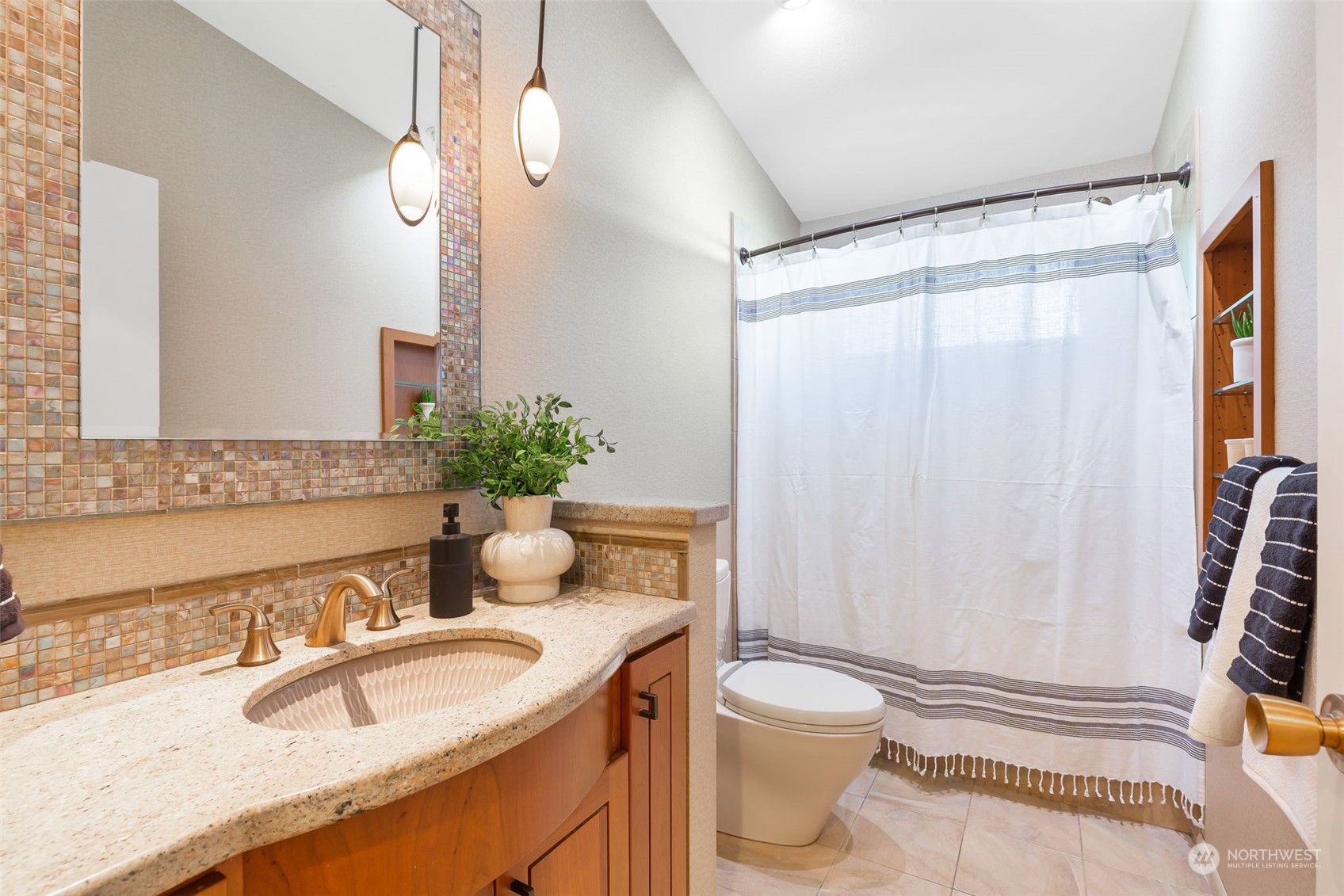 5505 Coniston Road Northeast Seattle, WA 98105 - Photo 25 of 40 Gallery Image 25