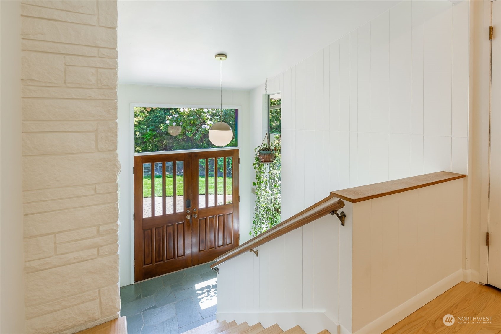 5505 Coniston Road Northeast Seattle, WA 98105 - Photo 26 of 40 Gallery Image 26