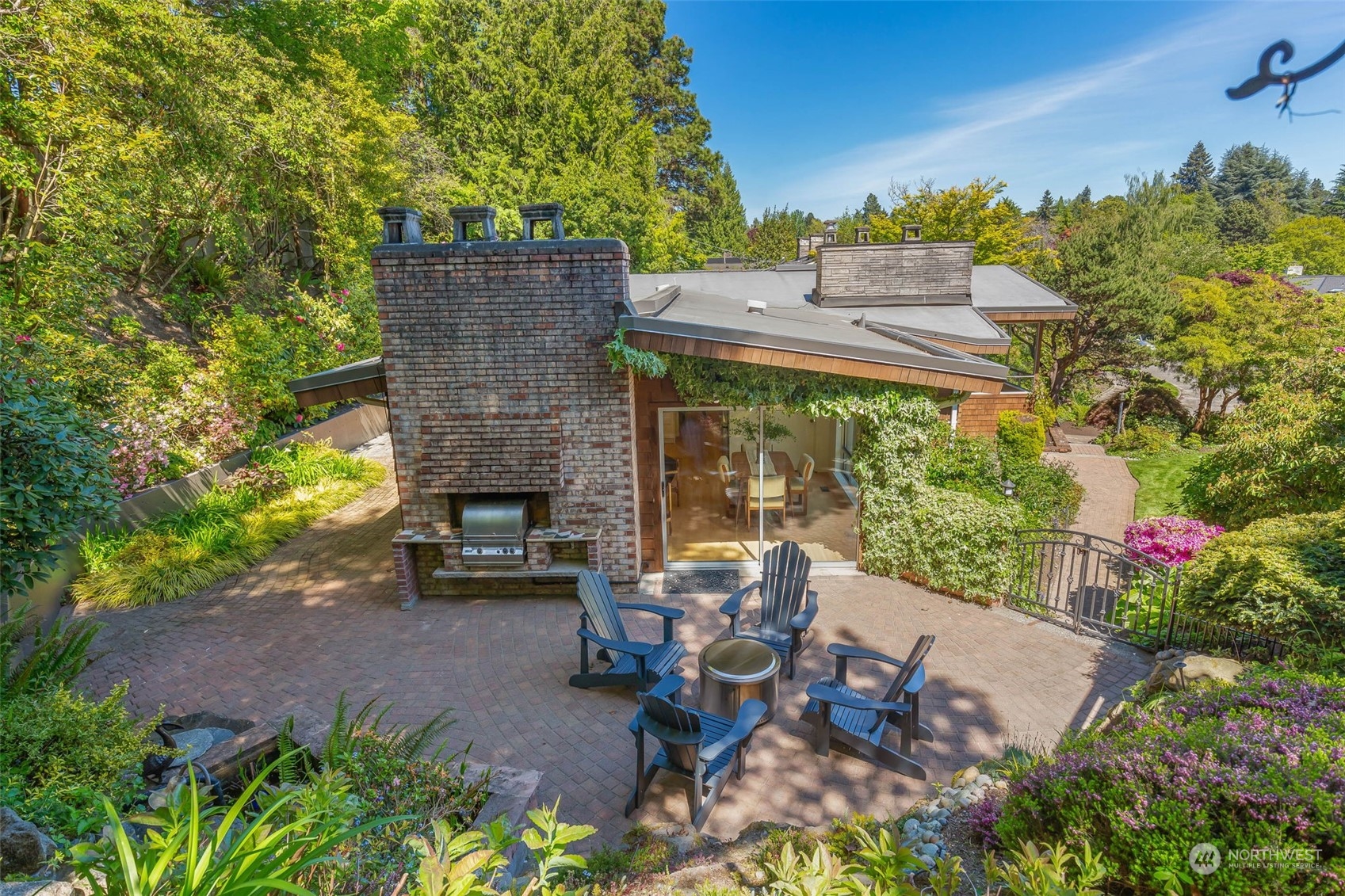 5505 Coniston Road Northeast Seattle, WA 98105 - Photo 36 of 40 Gallery Image 36