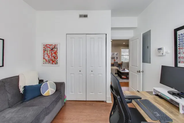 $450,000 | 2707 North Wilton Avenue, Unit 3, Chicago, IL 60614