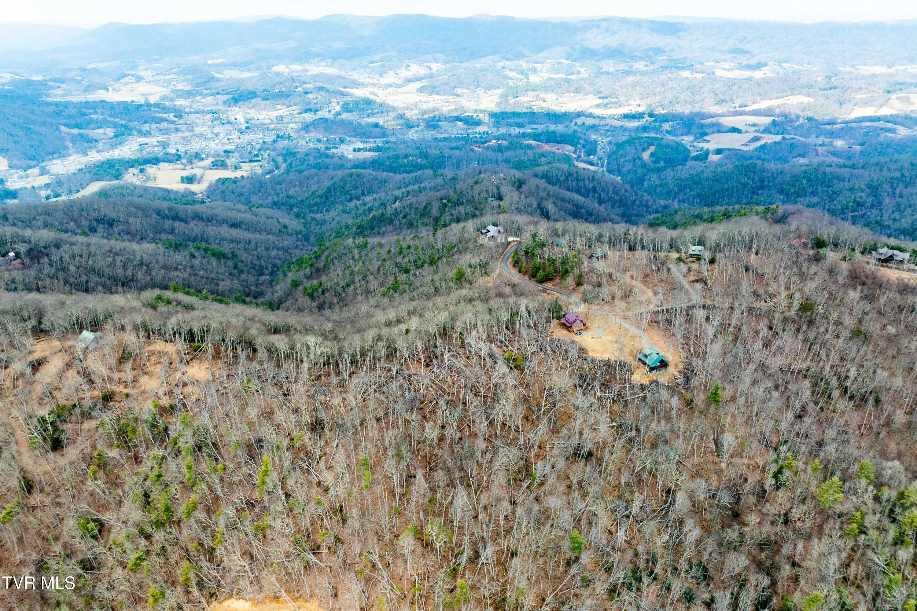 R-6 Callalantee Drive, Unit R6 Mountain City, TN 37683 - Photo 11 of 19 TBD CALLALANTEE DR (11 of 25)