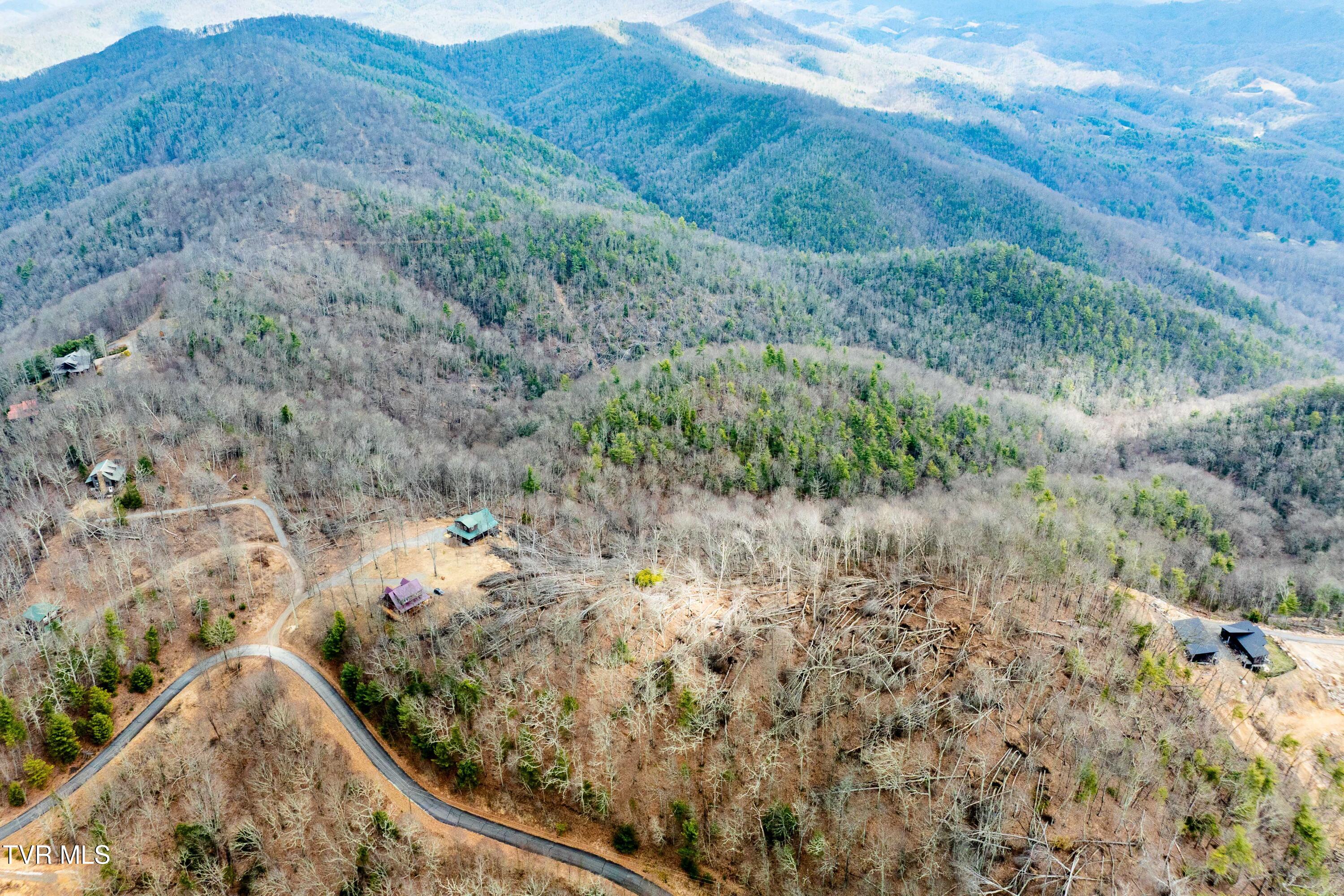 R-6 Callalantee Drive, Unit R6 Mountain City, TN 37683 - Photo 10 of 19 TBD CALLALANTEE DR (7 of 25)