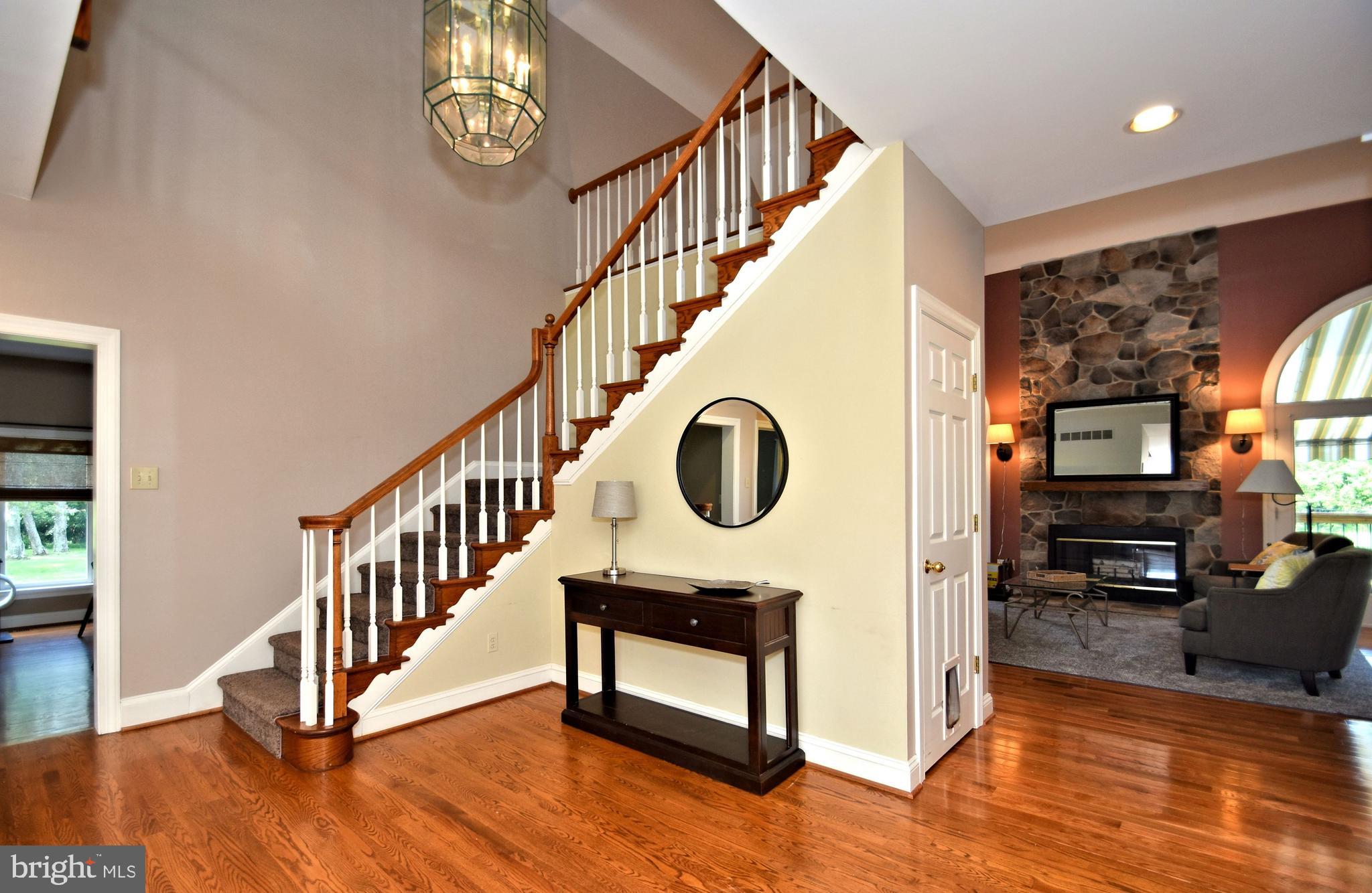 315 Nottingham Drive Spring City, PA 19475 - Photo 3 of 38 Foyer