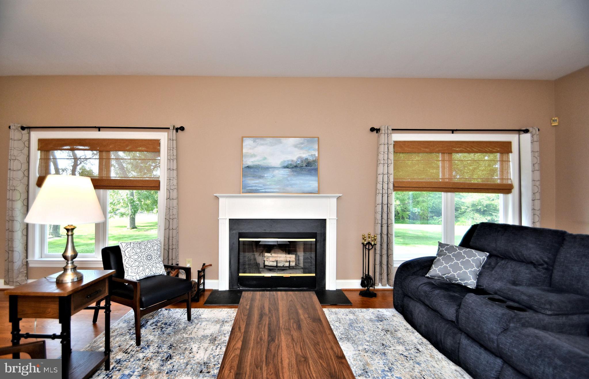 315 Nottingham Drive Spring City, PA 19475 - Photo 6 of 38 Living room