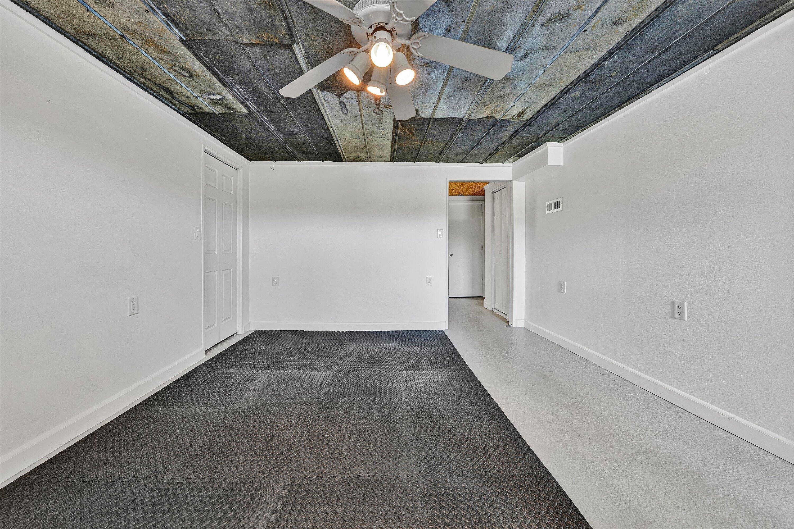 819 Sprinkle Road Fincastle, VA 24090 - Photo 33 of 52 32-DSC00377
