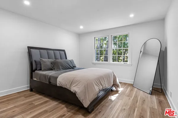 $26,500 | 926 North Alpine Drive, Beverly Hills, CA 90210