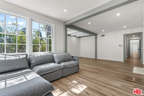 $26,500 | 926 North Alpine Drive, Beverly Hills, CA 90210