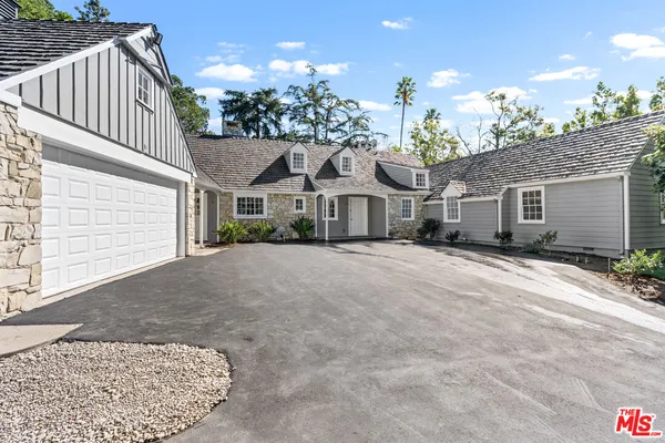 $26,500 | 926 North Alpine Drive, Beverly Hills, CA 90210